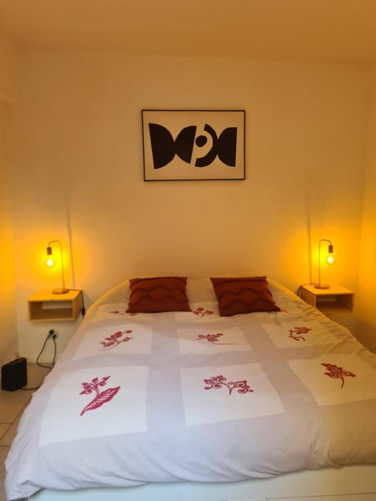 Appartement Intra Muros Avec Cour Privee Avignon Extérieur photo