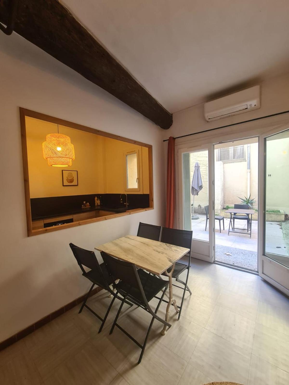 Appartement Intra Muros Avec Cour Privee Avignon Extérieur photo